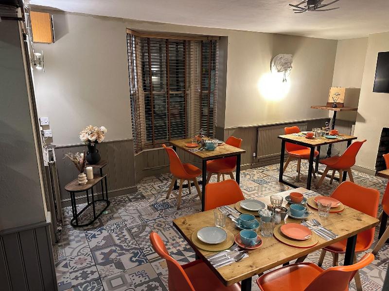 Bull Hotel image