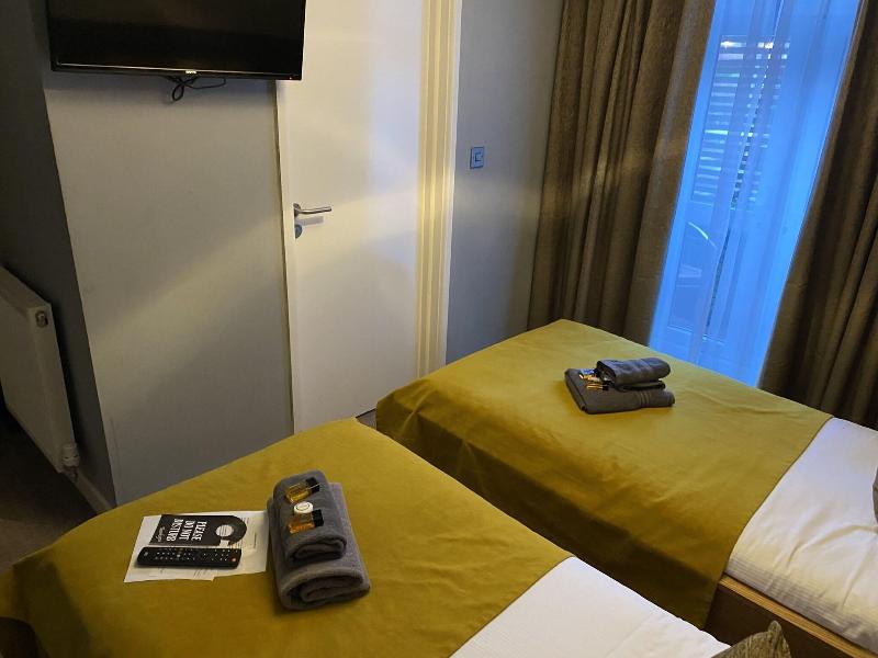 The Tower Arms Hotel image