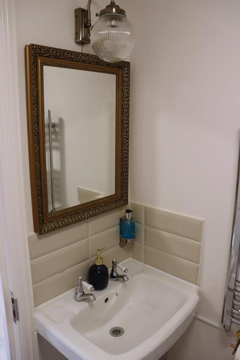The George Inn image