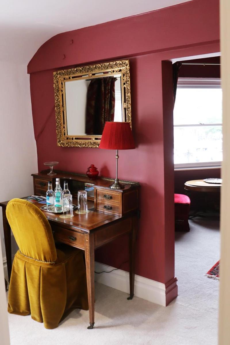 The George Inn image