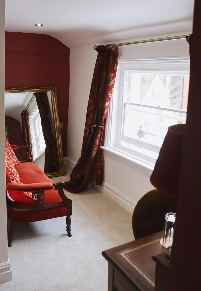 The George Inn image