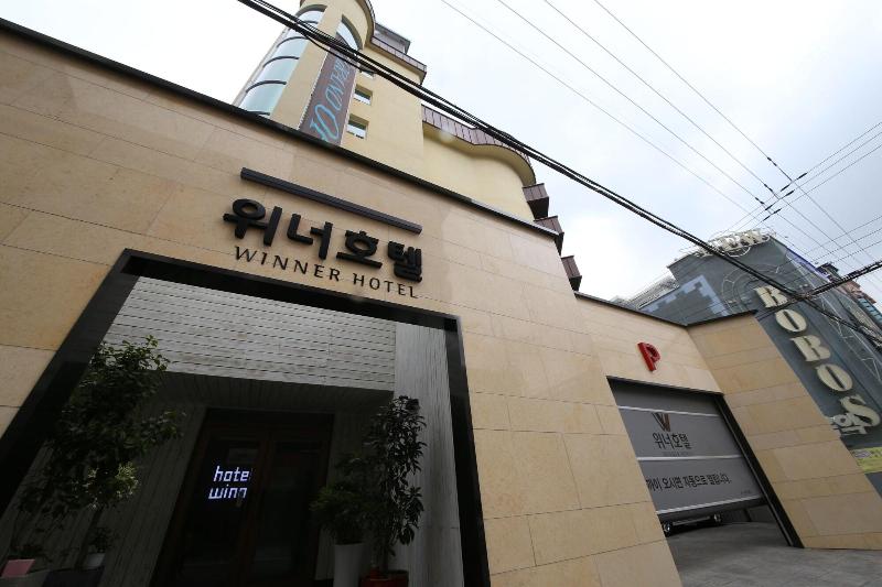 Winner Hotel image