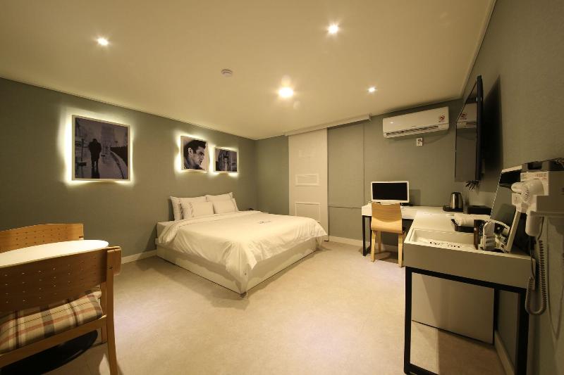 Winner Hotel image