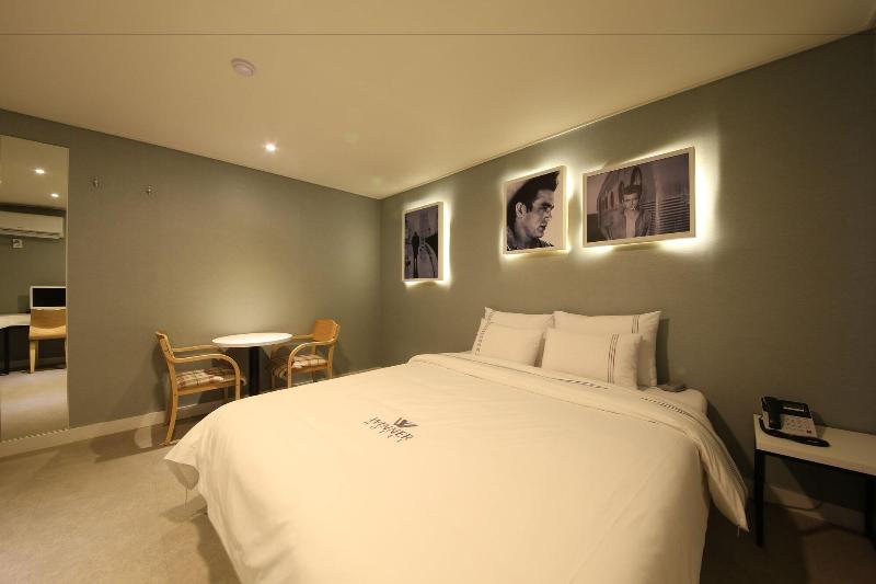 Winner Hotel image