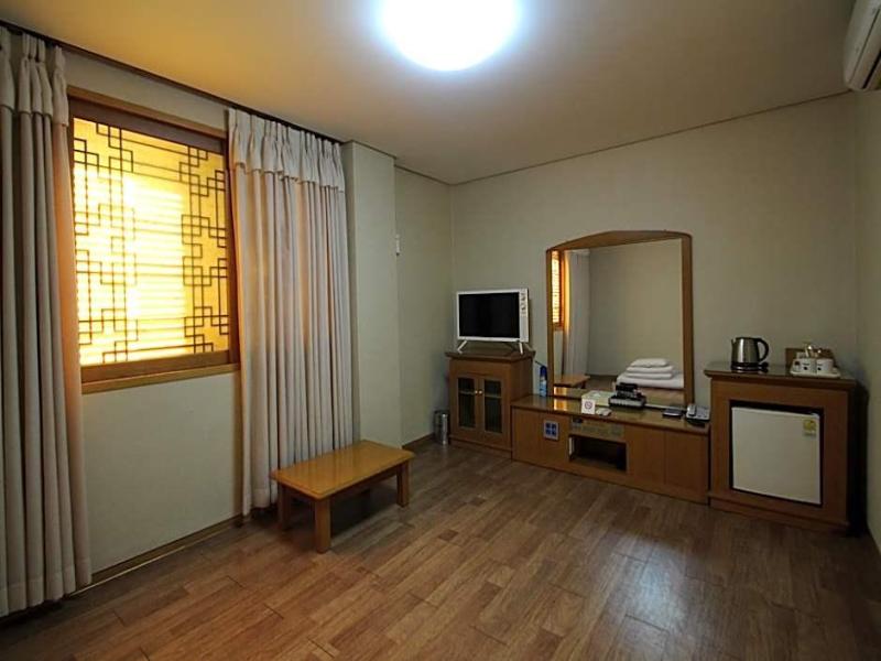 Daedong Hotel image