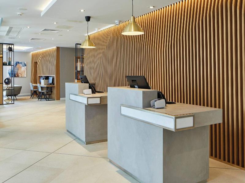 Courtyard By Marriott Oxford City Centre image