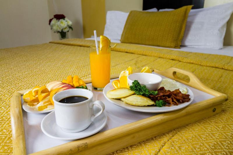 Hotel Dreamworld Las Pinas image