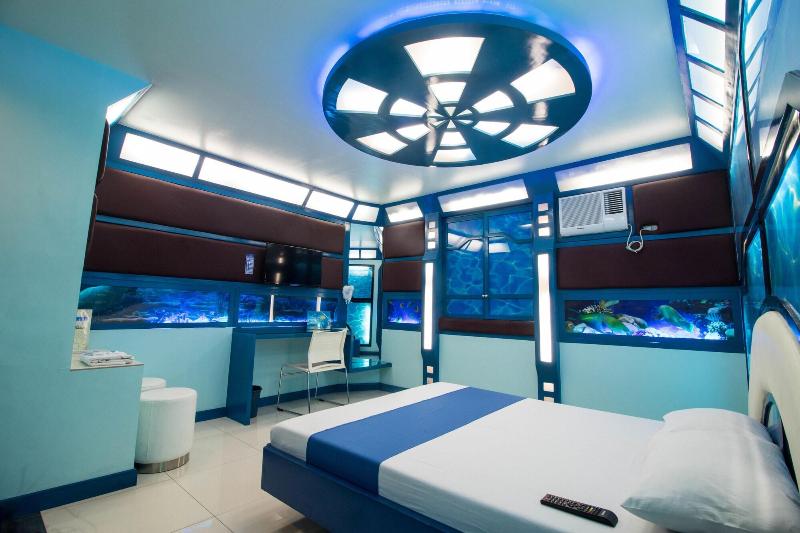 Hotel Dreamworld Las Pinas image