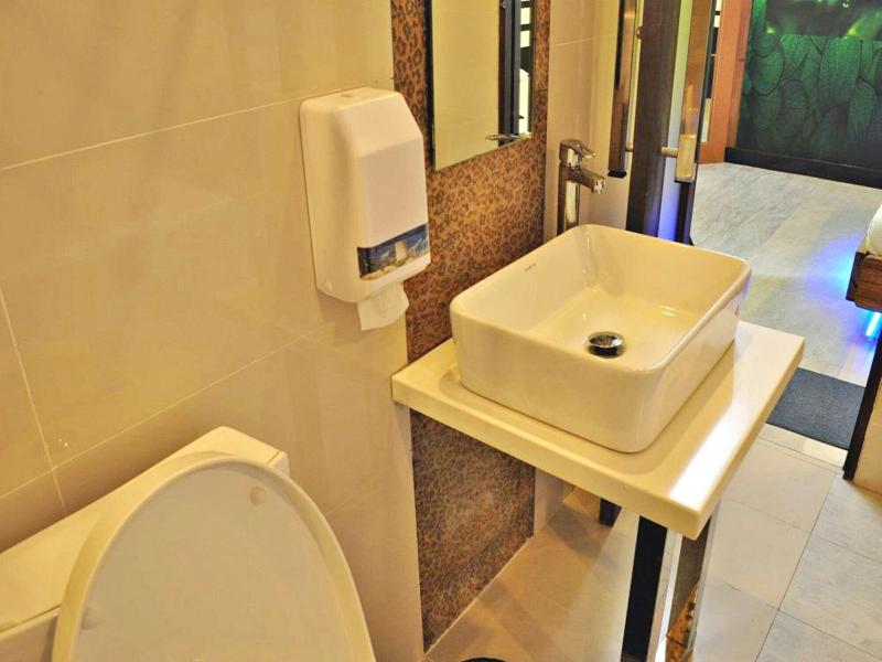 Hotel Dreamworld Las Pinas image