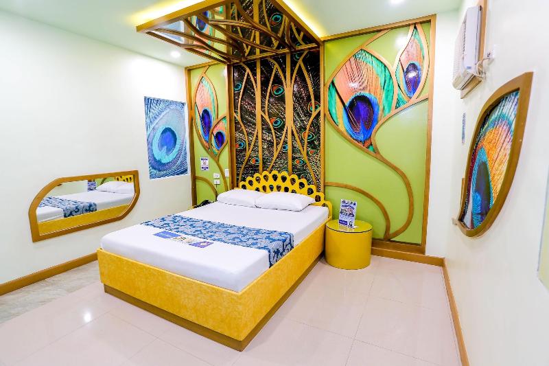 Hotel Dreamworld Las Pinas image