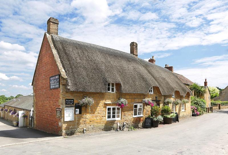 The Masons Arms image