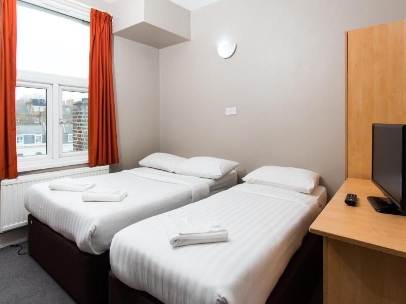Aquarius Hotel image