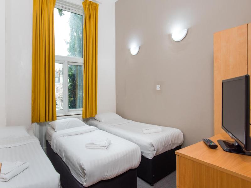 Aquarius Hotel image