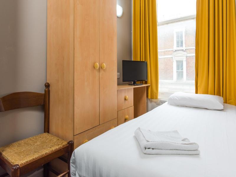 Aquarius Hotel image