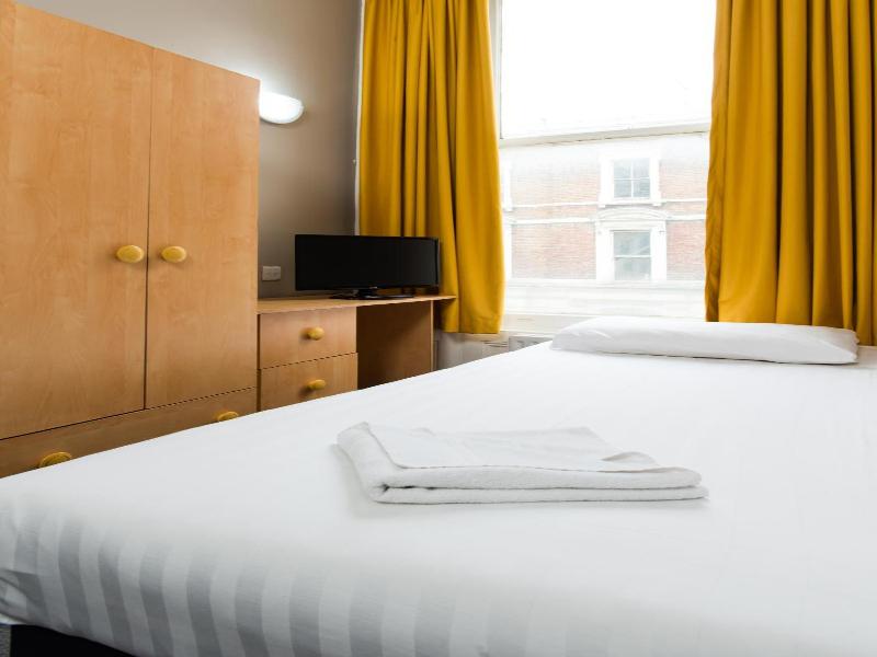 Aquarius Hotel image