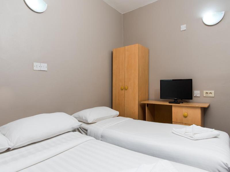 Aquarius Hotel image