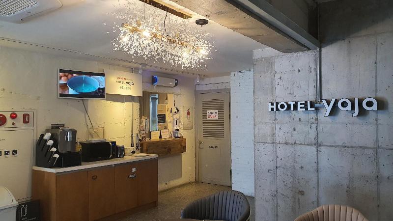 Hotel Yaja West Gate image