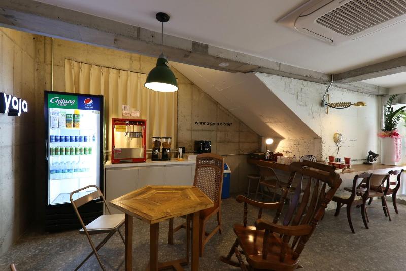 Hotel Yaja West Gate image