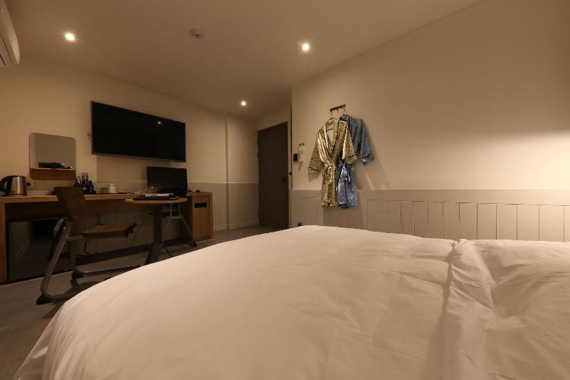 Hotel Yaja West Gate image