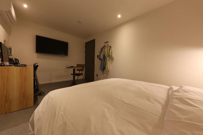 Hotel Yaja West Gate image