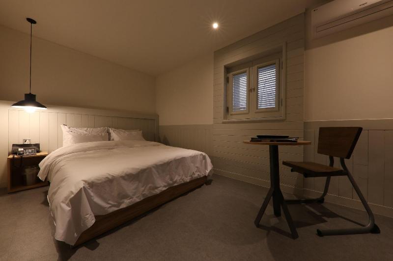 Hotel Yaja West Gate image