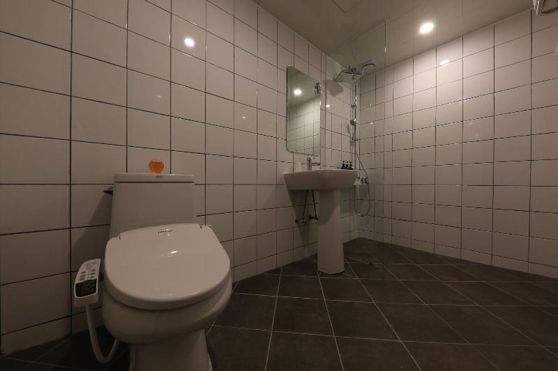 Hotel Yaja West Gate image