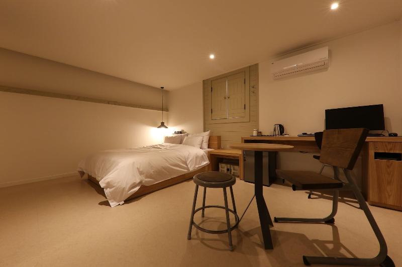Hotel Yaja West Gate image