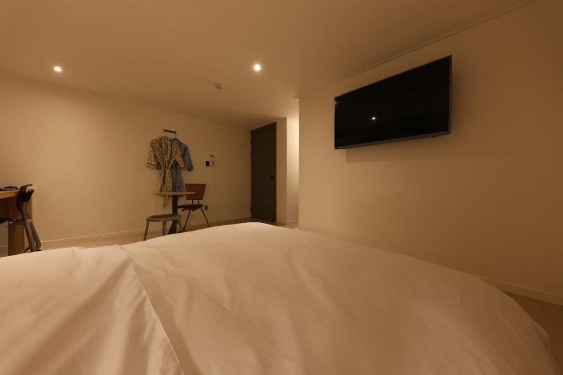Hotel Yaja West Gate image