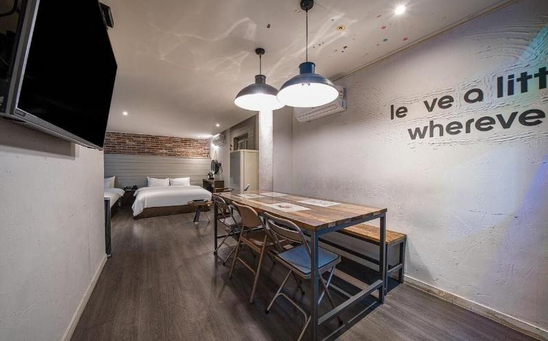 Hotel Yaja West Gate image