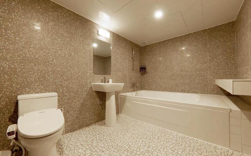 Hotel Yaja West Gate image