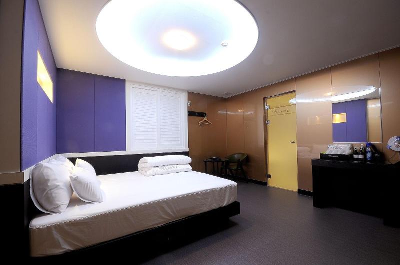 Wa Hotel Nampo image