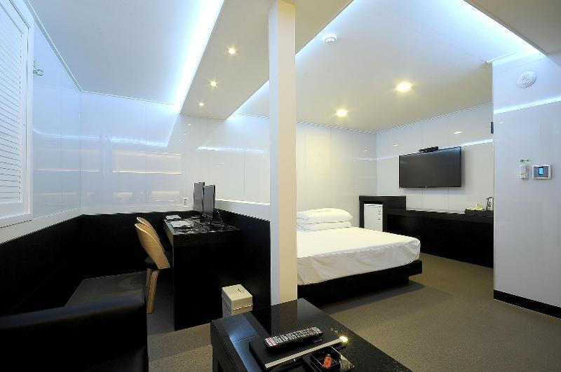 Wa Hotel Nampo image