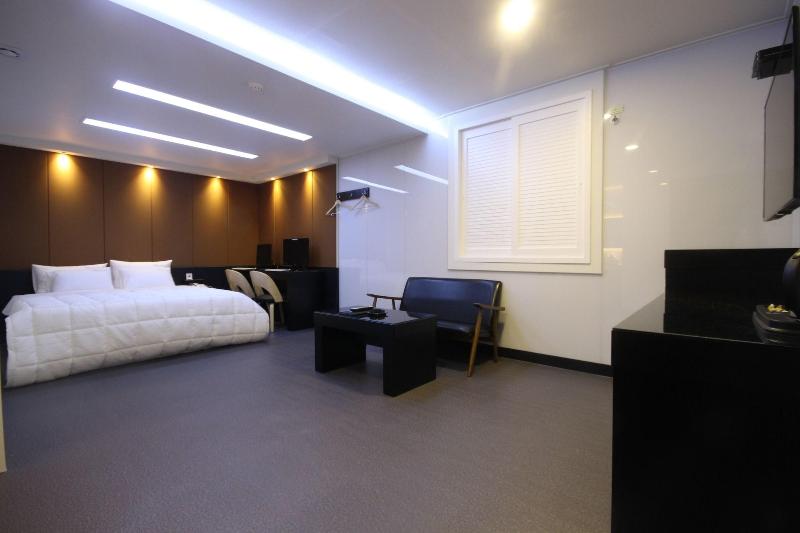 Wa Hotel Nampo image