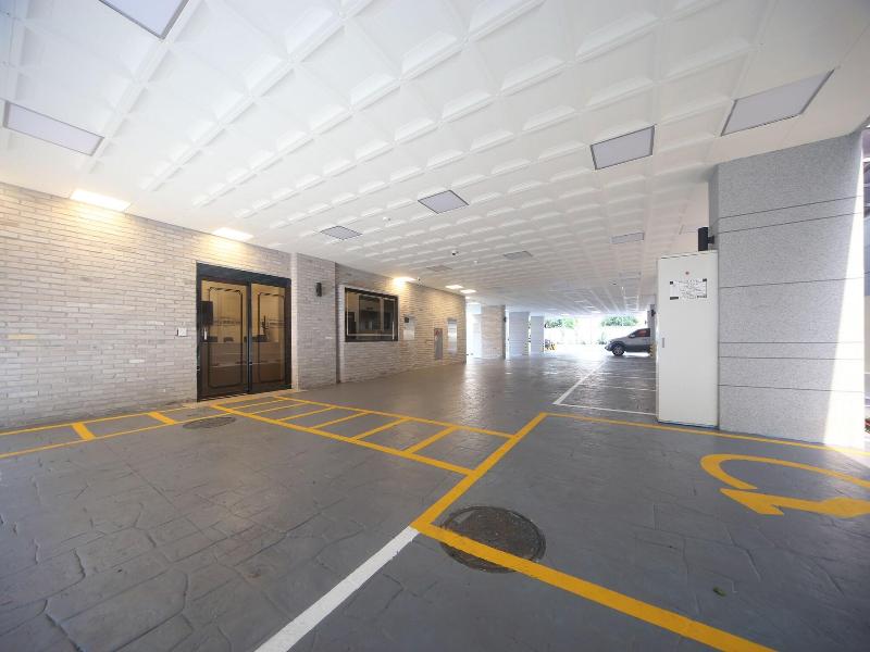 Brown Dot Hotel Beomil image