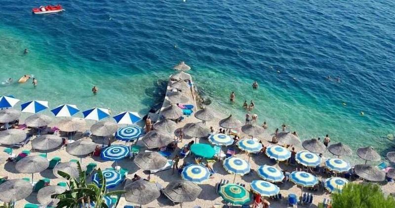 Kalemi's Beach & Hotel image