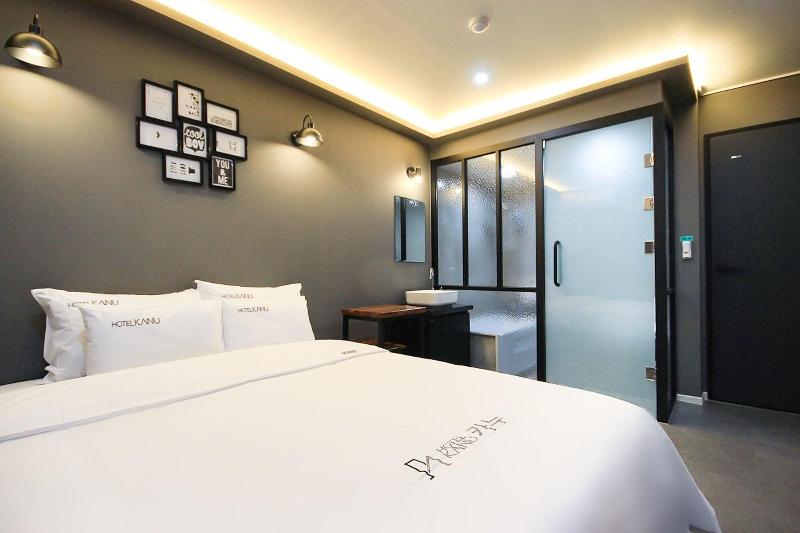 Kanu Hotel image