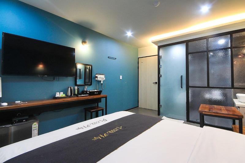 Kanu Hotel image