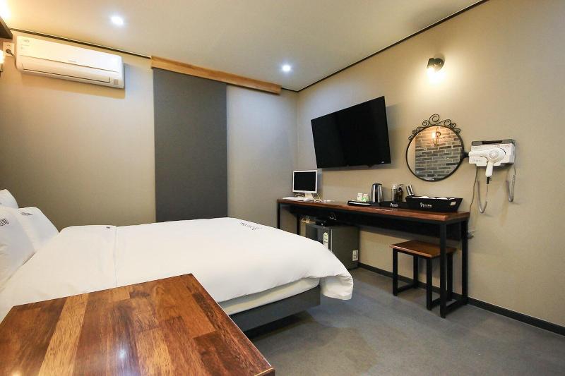 Kanu Hotel image
