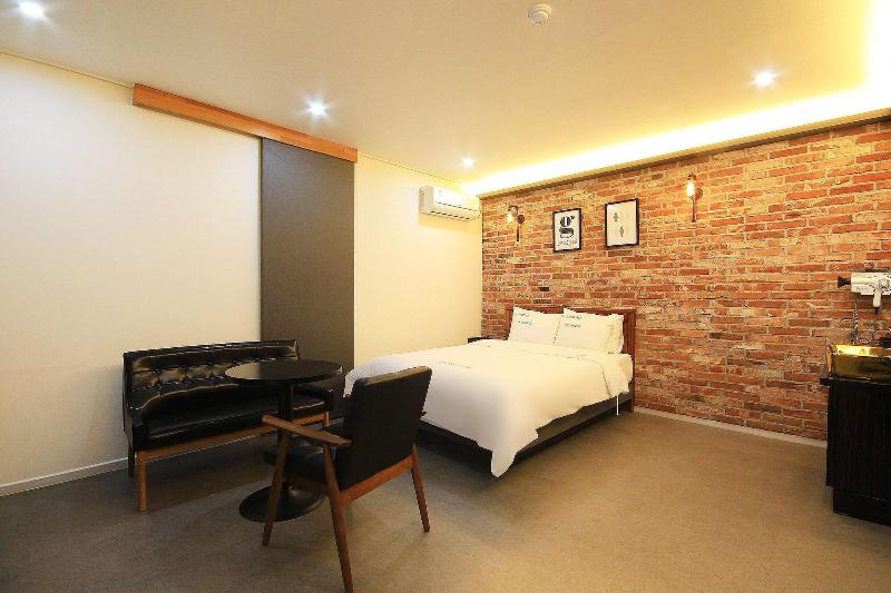 Kanu Hotel image