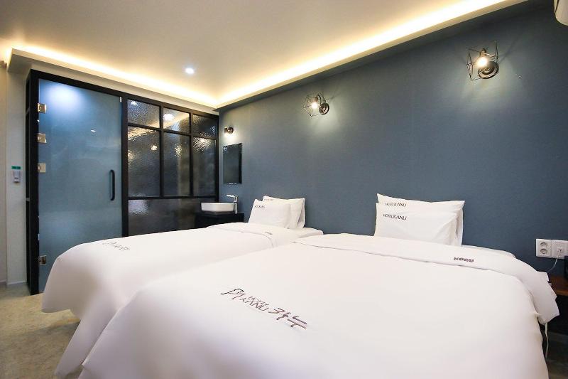 Kanu Hotel image