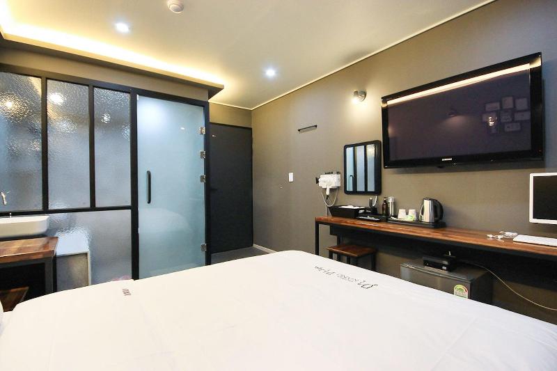 Kanu Hotel image