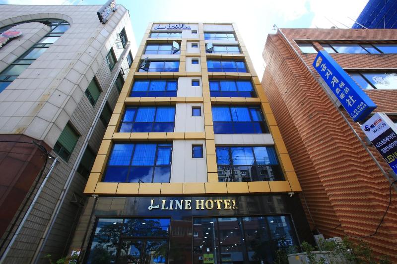 Line Hotel image