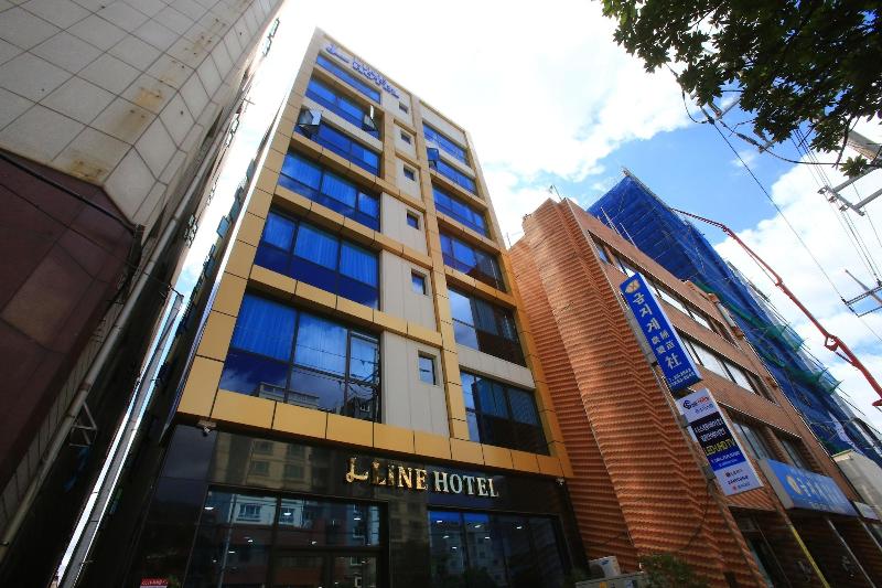 Line Hotel image
