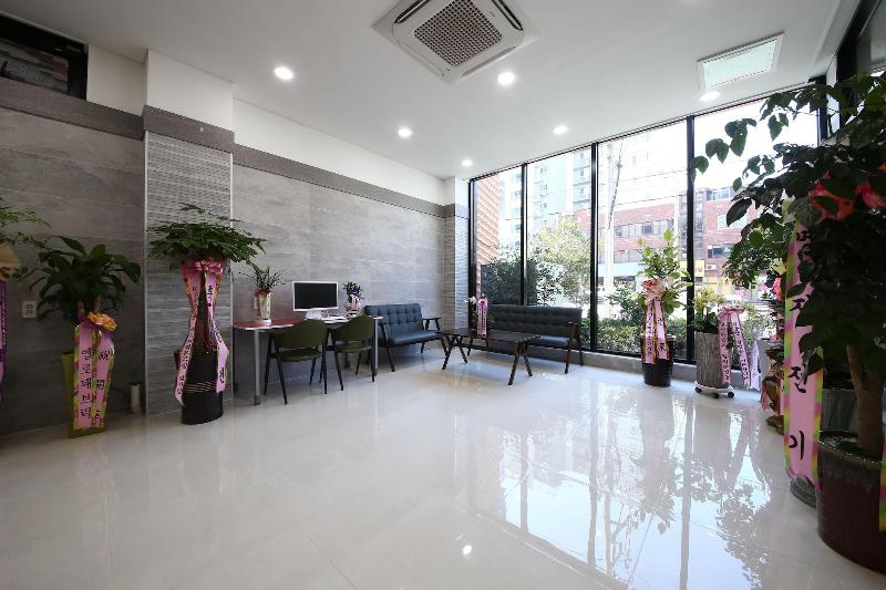 Line Hotel image