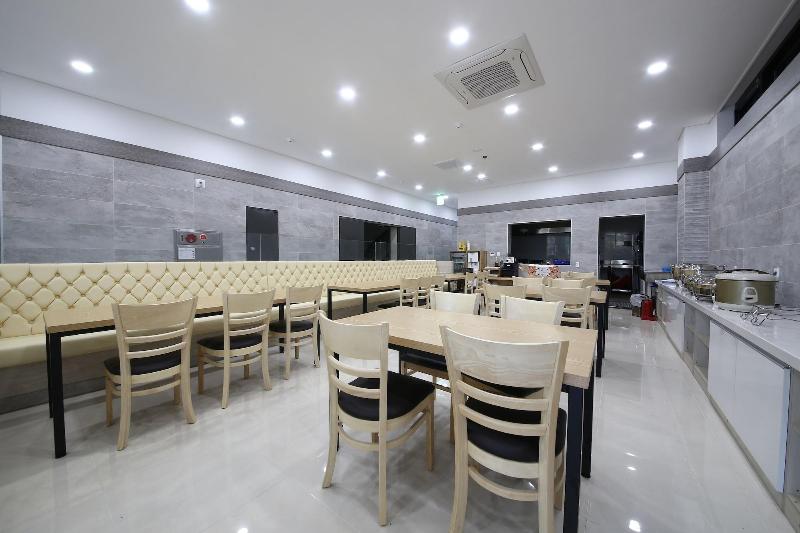 Line Hotel image