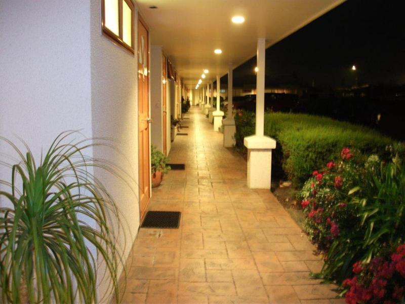 Valdez Motor Lodge image