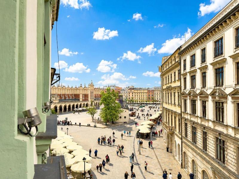 Scharffenberg Apartments Main Square image