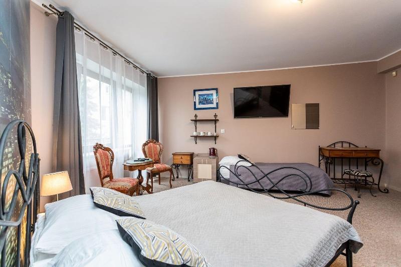 Royal Residence image