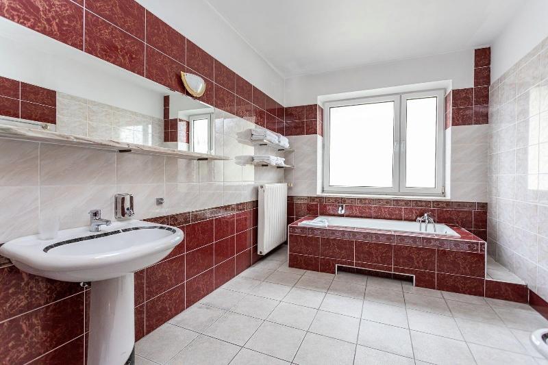 Royal Residence image