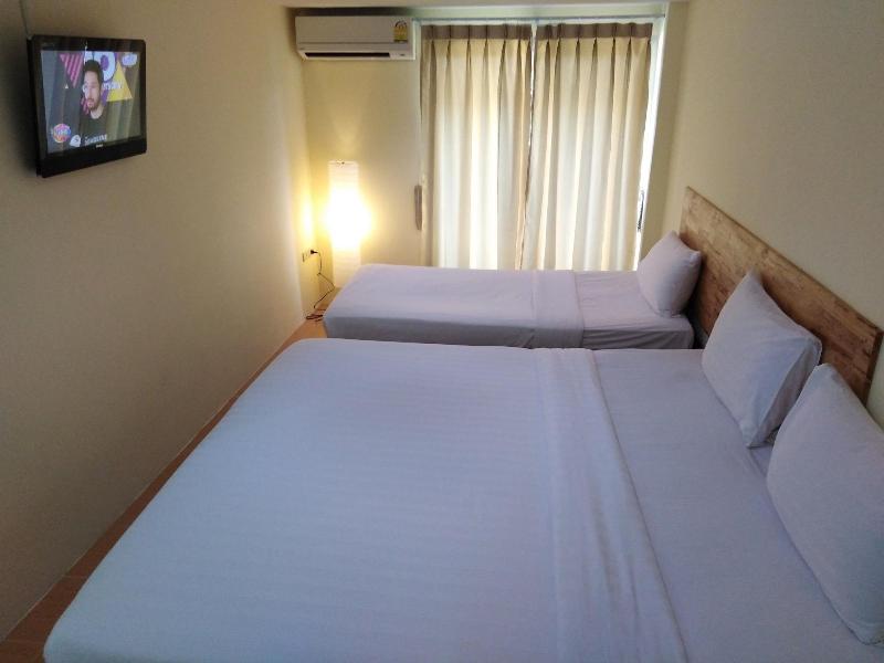 R2 Zleeping Boutique Hotel image
